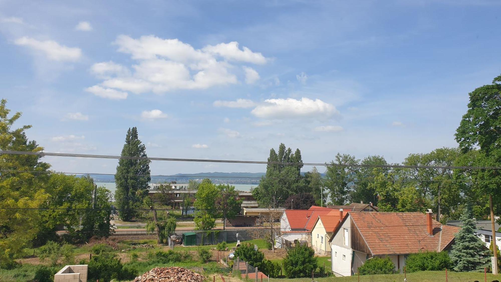 Sophie Apartment With Balcony Balatonbereny Exterior photo